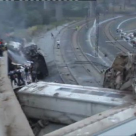 El juez considera que no sólo el maquinista es responsable del accidente de Santiago