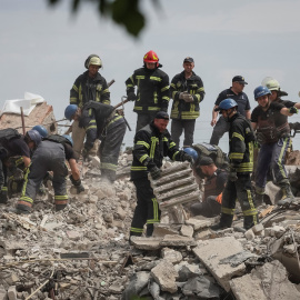 Imagen de un edificio destruido en Donestk.