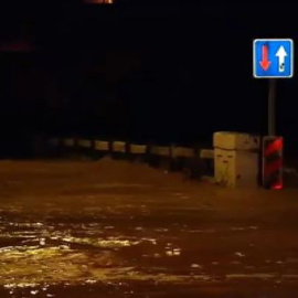 Las fuertes lluvias inundan varias localidades granadinas