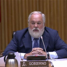 Arias Cañete: "No tengo ninguna vinculación con ninguna empresa que venda combustible en el estrecho de Gibraltar"