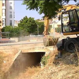 La limpieza de los cauces vital para evitar el efecto de las lluvias en el final del verano