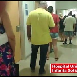 Vídeo | Largas colas de espera en el Hospital Infanta Sofía para una extracción de sangre