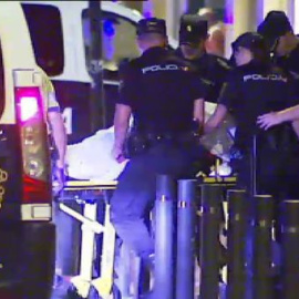 La Policía saca por la fuerza al hombre atrincherado en Murcia