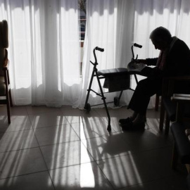 Una mujer dependiente. CCOO