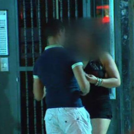 Madrid multará a quienes busquen servicios de prostitución