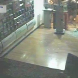 Detienen a una banda especializada en robo de tiendas de móviles