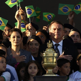 El presidente de Brasil, Jair Bolsonaro, y la primera dama, Michelle Bolsonaro, en el recibimiento del corazón del emperador Pedro I, a 24 de agosto de 2022, en Río de Janeiro (Brasil).