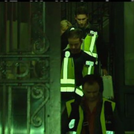 Salida de la Policía Científica de casa de Bárcenas