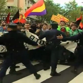 Cargas policiales en la manifestación contra la ley educativa en Zaragoza