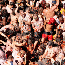 28/08/2019.- La Tomatina se celebra cada último miércoles de agosto en Bunyol .EFE/ Miguel Ángel Polo
