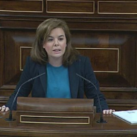 Sáenz de Santamaría dice que el coste medio de los viajes internacionales del presidente han bajado a la mitad