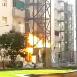 Susto en Sant Boi por la explosión de un ascensor en construcción