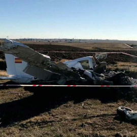 Dos personas murieron en la provincia de Madrid al caer la avioneta en el término municipal de Quijorna (Madrid).