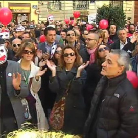 Trabajadores de Canal 9 protestan por el cierre de la televisión