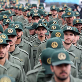 Fotografía de archivo que muestra a decenas de efectivos de la Guardia Revolucionaria iraní./EFE