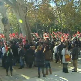 Los empleados públicos se manifiestan contra los recortes