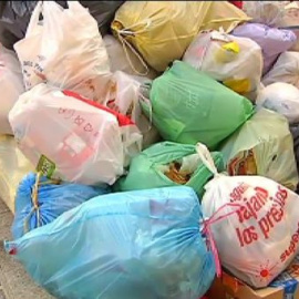Más de 1.200 toneladas de basura en el cuarto día de huelga en Málaga