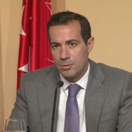 El portavoz de la Comunidad de Madrid achaca las críticas de Montoro a que está pasando "un final de año complicado"