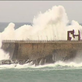 Día pasado por agua y con fuertes vientos de hasta 100 kilómetros horas en Euskadi
