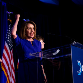 La líder demócrata de la Cámara de Representantes, Nancy Pelosi, celebra la victoria de su partido. - REUTERS