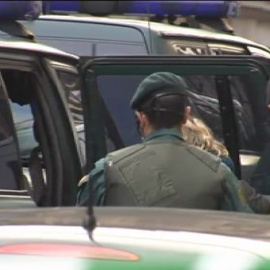 Continúan los registros tras las detenciones de los abogados de ETA