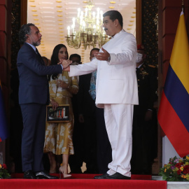 30/08/2022.  El presidente de Venezuela, Nicolás Maduro, recibe al nuevo embajador de Colombia en el país, Armando Benedetti, a 30 de agosto de 2022.