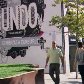 Ropa de diseño con residuos de vertederos