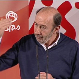Rubalcaba exige a Rajoy que retire la reforma del aborto