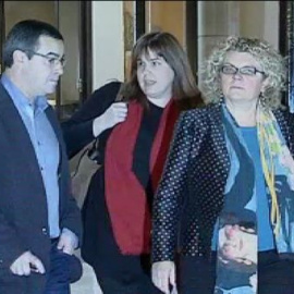 El PSC suspende cautelarmente de cargos a los tres diputados díscolos