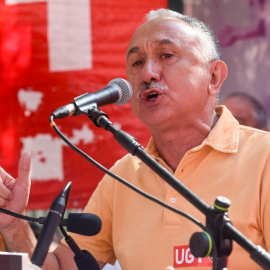 UGT apremia a la CEOE a negociar la subida de salarios para evitar que el país llegue a una espiral de conflictos