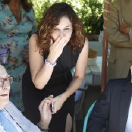 Ayuso borra de la ESO el temario dedicado a "personas invisibilizadas de la historia"