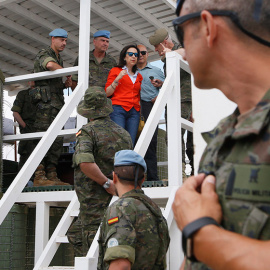 Imagen de la Ministra de Defensa, Margarita Robles, en un acto con militares. MINISTERIO DE DEFENSA