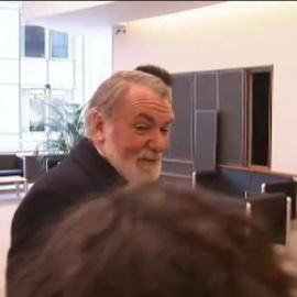 Cospedal: "Mayor Oreja no es un verso suelto"