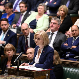 La primera ministra británica, Liz Truss, en una intervención en la Cámara de los Comunes de Londres.