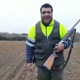 Cazador que maltrató al zorro moribundo.