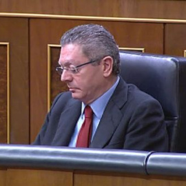 Ruiz-Gallardón asegura que el Gobierno está "por encima de todo" en su compromiso con los ciudadanos