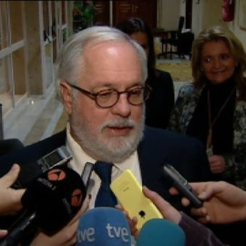 Arias Cañete: "Tenemos mucho banquillo en el Partido Popular"