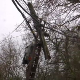 Vientos de 160 kilometros por hora causan destrozos en toda Galiacia