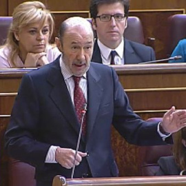 Rubalcaba critica la reforma del aborto: "Si tienes dinero, plazos; si no, supuestos"