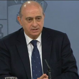 Fernández Díaz cree que no hacen falta verificadores para demostrar la entrega de armas por parte de ETA