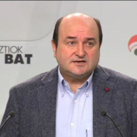 El PNV pide a ETA que "no juegue con los tiempos ni con las escenificaciones"