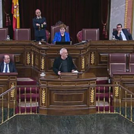 Cayo Lara a Rajoy: "Debería usted decirle a algunos que Suiza no es una comunidad autónoma de España"