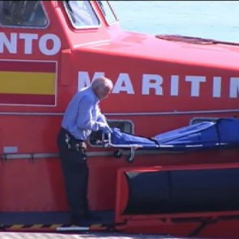 Encuentran dos cadáveres del naufragio de un arrastrero en Galicia