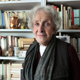 Fotografía de archivo tomada el 5 de septiembre de 2018 de la poeta uruguaya Ida Vitale. (RAÚL MARTÍNEZ | EFE)