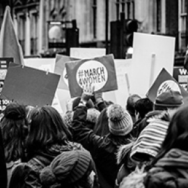 Manifestación por las mujeres.
