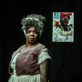  Silvia Albert interpretando a Tomasa.