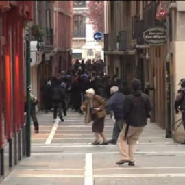 Violentos enfrentamientos en la parte vieja de Pamplona entre estudiantes y Policía