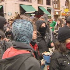Estudiantes a trabajadores de Coca-Cola: "¡Vendidos, traidores!'