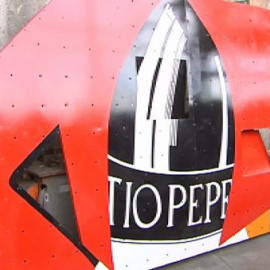 El cartel luminoso de Tío Pepe regresa como nuevo a la Puerta del Sol