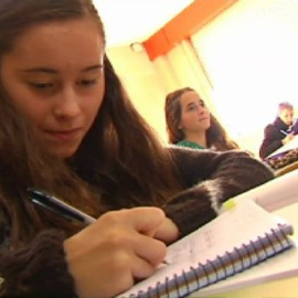 Los alumnos españoles de 15 años por debajo de la OCDE en matemáticas según PISA